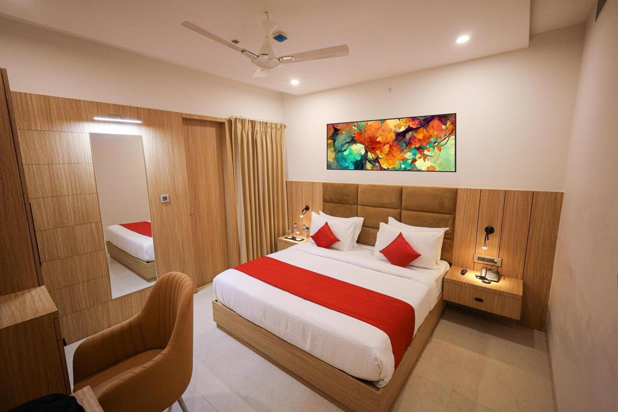 The Royal Legacy Hotell Lucknow Exteriör bild