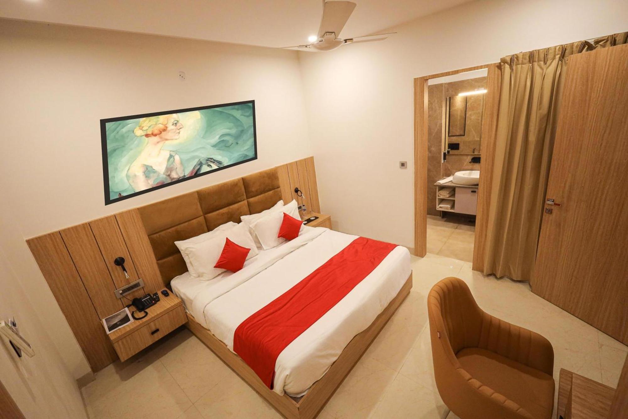 The Royal Legacy Hotell Lucknow Exteriör bild