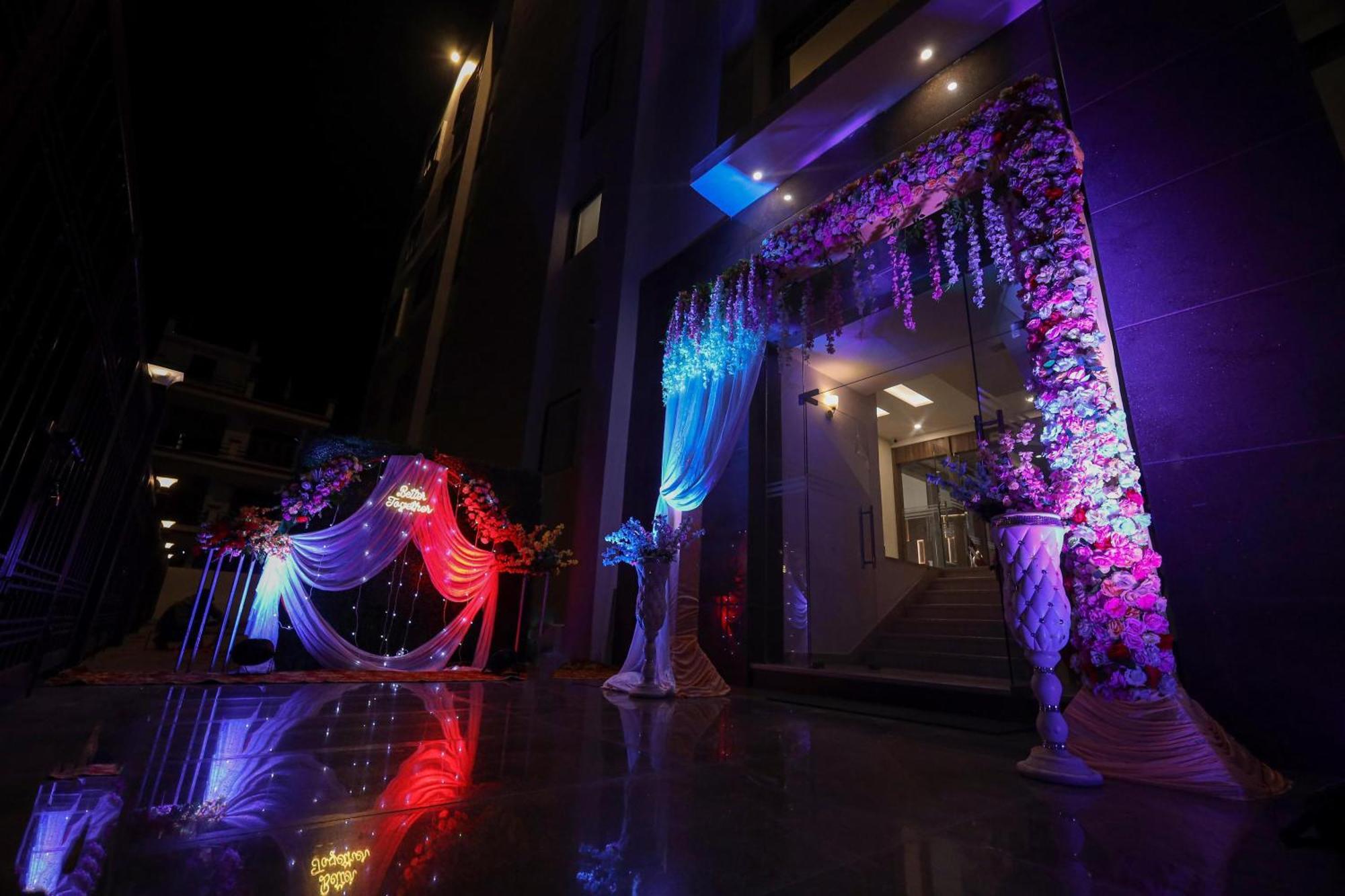 The Royal Legacy Hotell Lucknow Exteriör bild