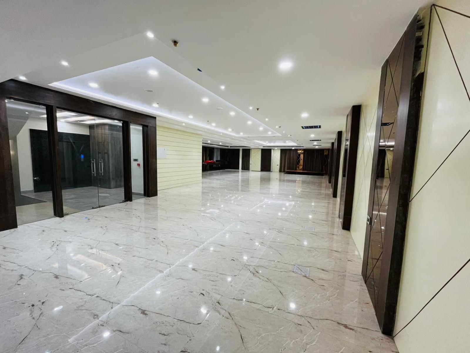 The Royal Legacy Hotell Lucknow Exteriör bild