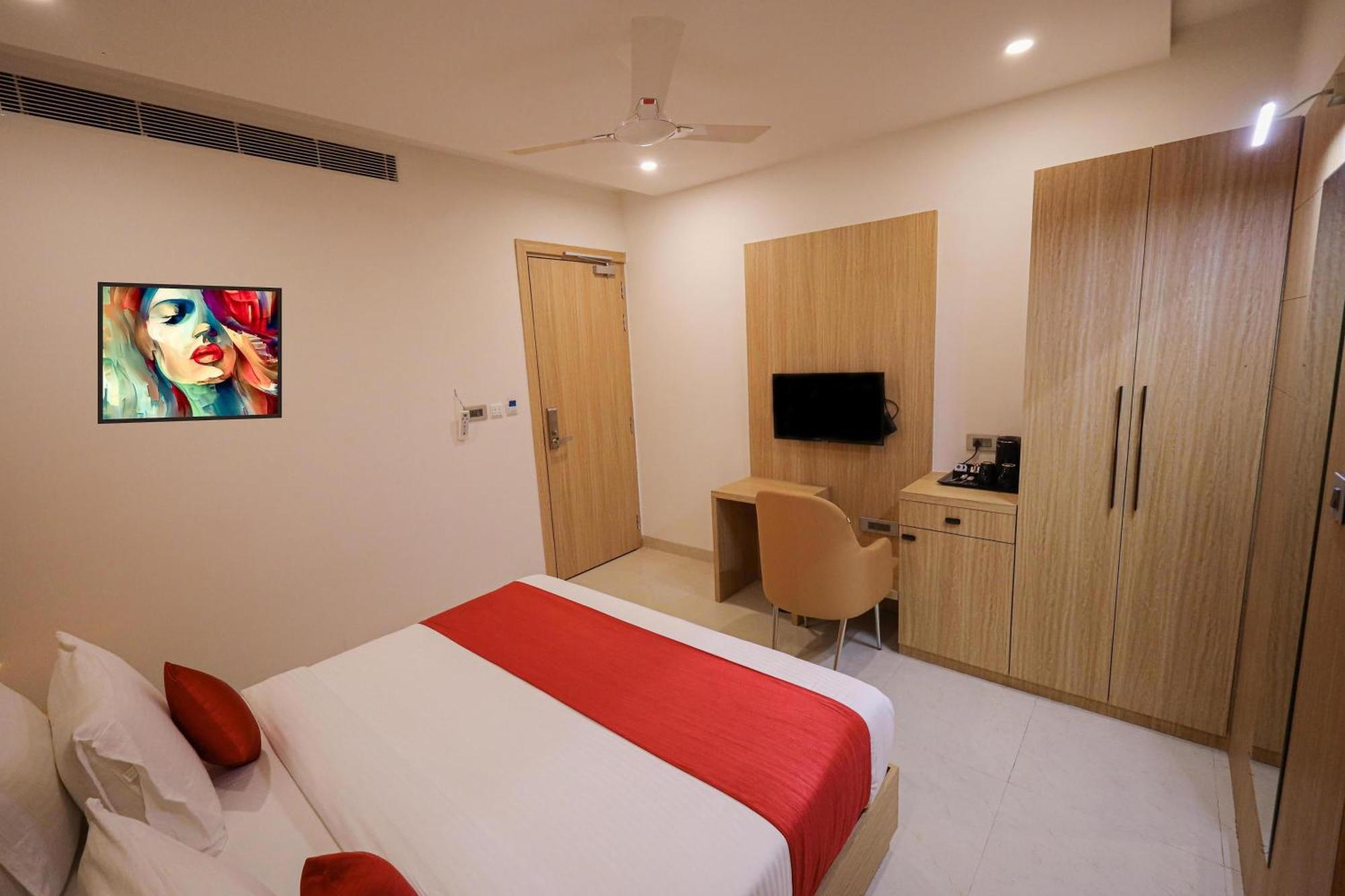 The Royal Legacy Hotell Lucknow Exteriör bild